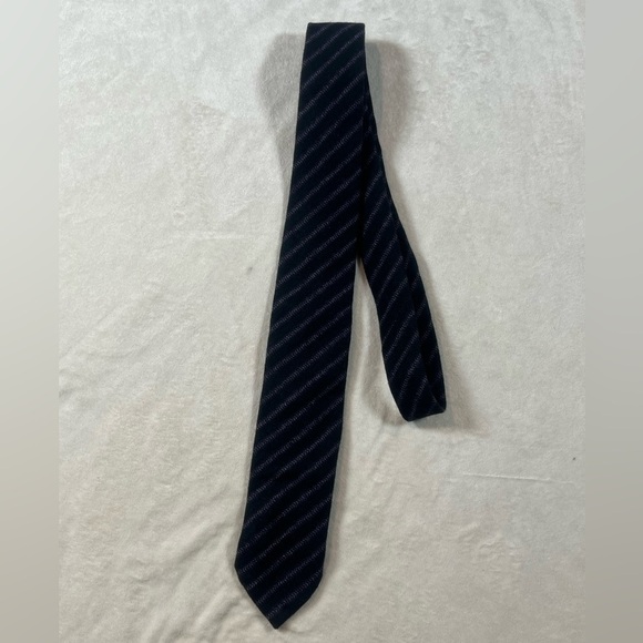 NWT ETON 100% Wool Made in Italy Navy Stripe Slim Classic Tie Lux - Picture 2 of 11